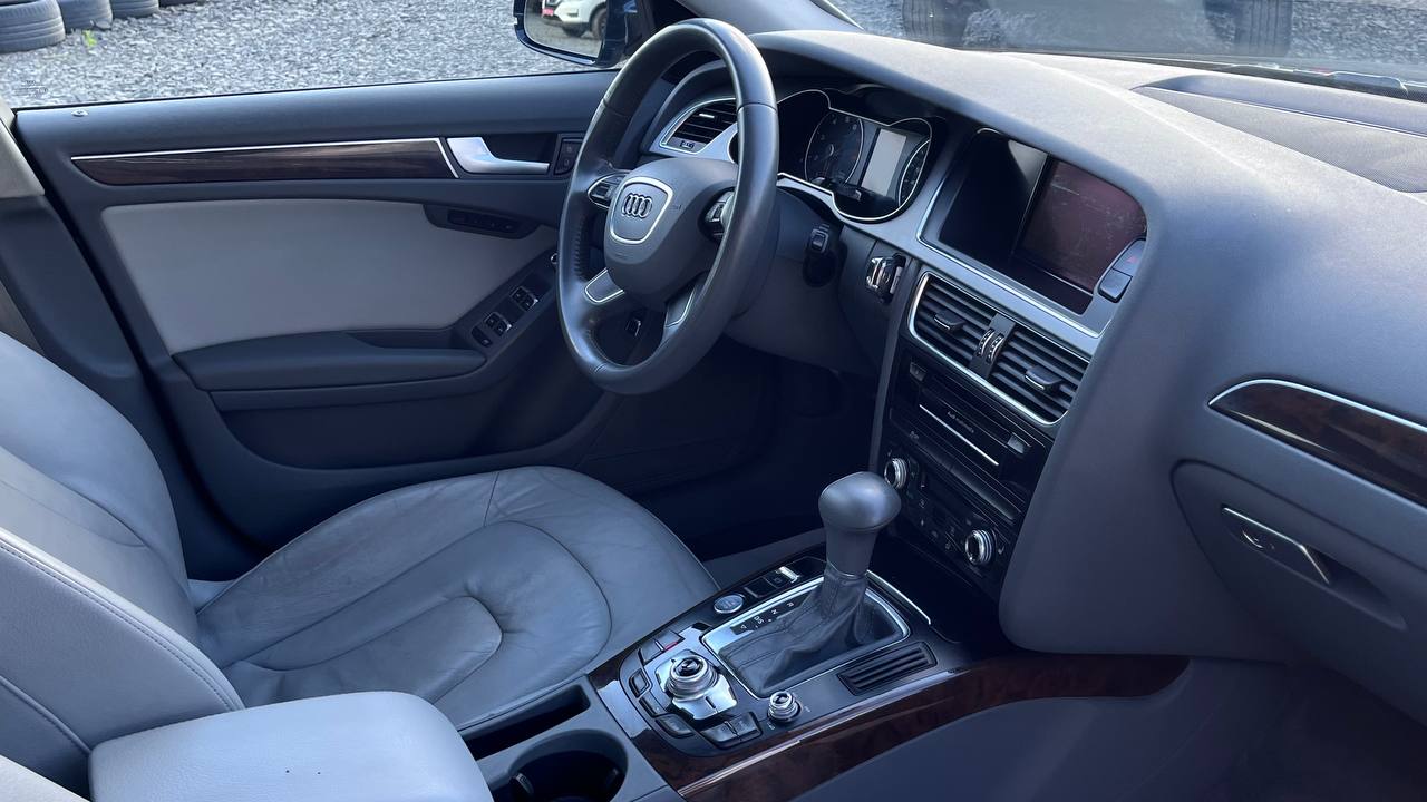AUDI A4 PREMIUM PLUS 2012