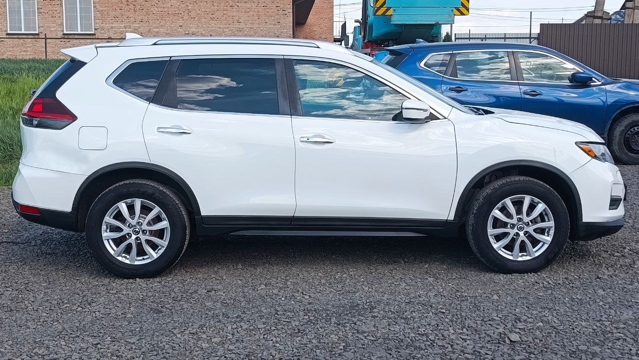 NISSAN ROGUE SV 2018