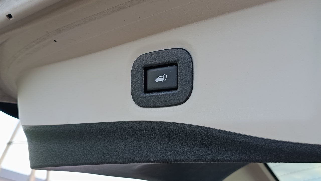 NISSAN ROGUE SV 2018