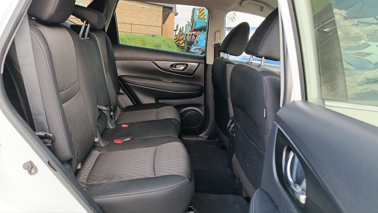 NISSAN ROGUE SV 2018