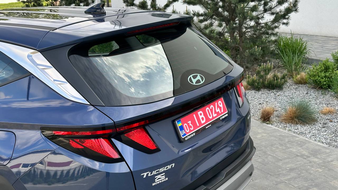 HYUNDAI TUCSON SE 2025