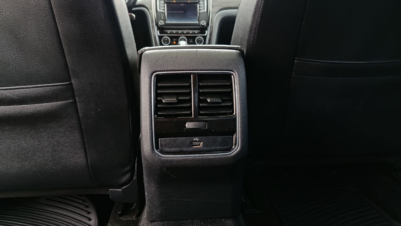 VOLKSWAGEN PASSAT SE 2016