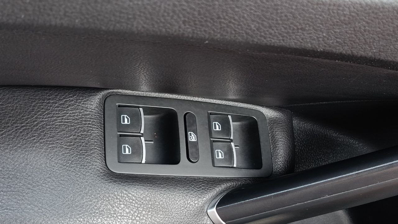VOLKSWAGEN PASSAT SE 2016