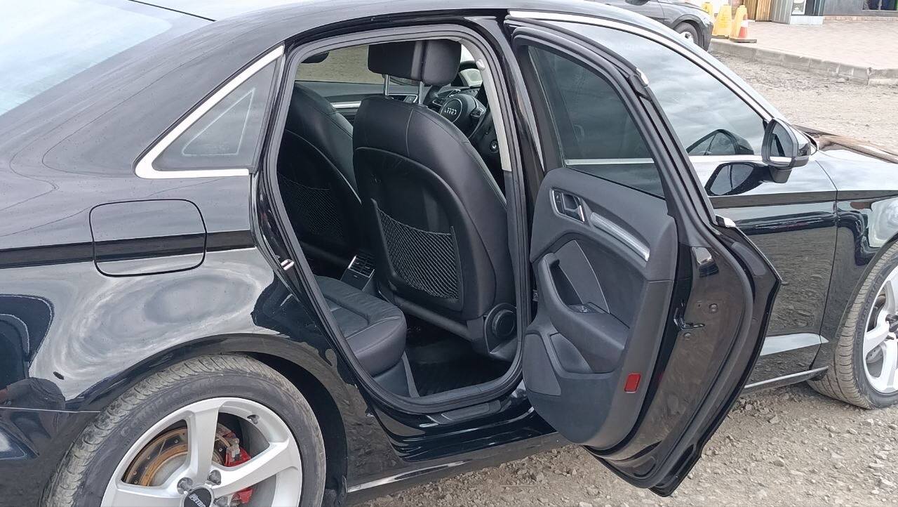AUDI A3 PREMIUM 2015