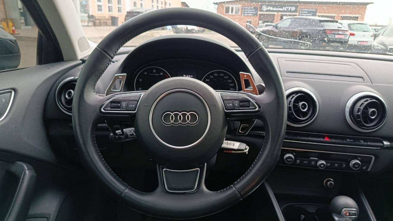 AUDI A3 PREMIUM 2015