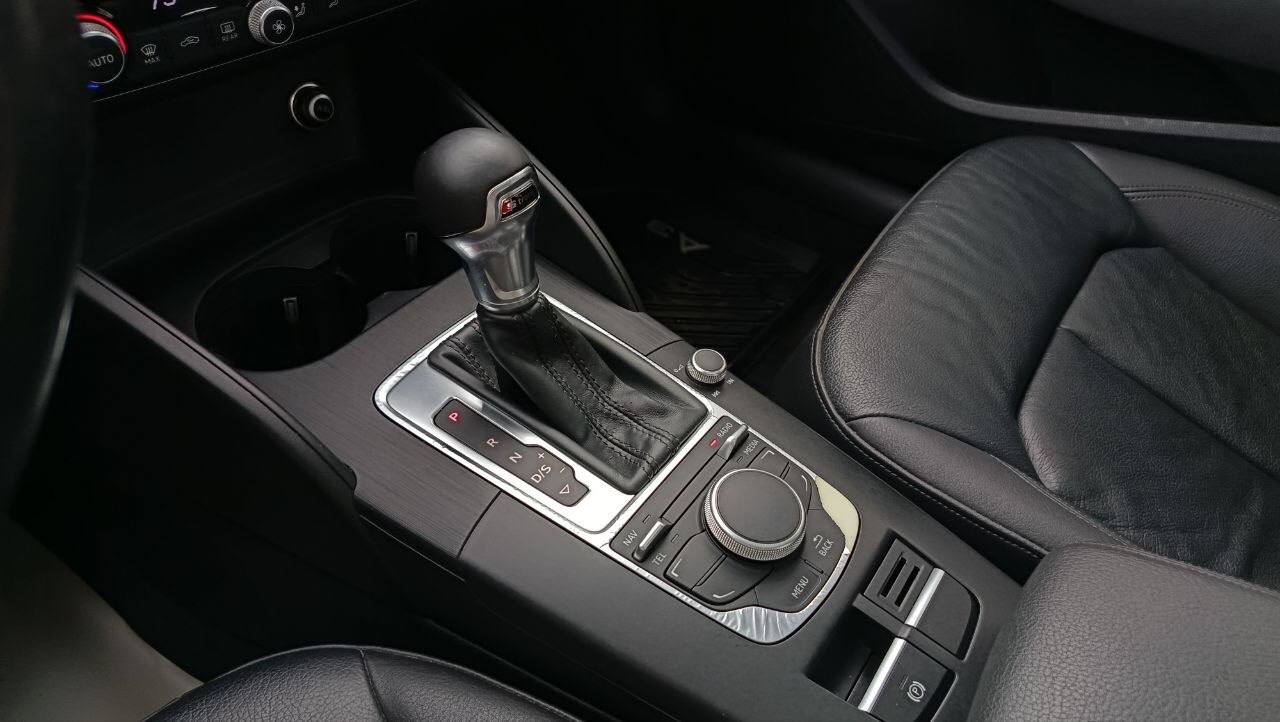AUDI A3 PREMIUM 2015