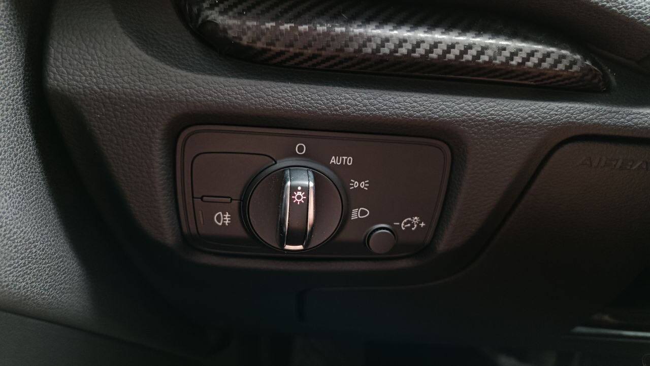 AUDI A3 PREMIUM 2015