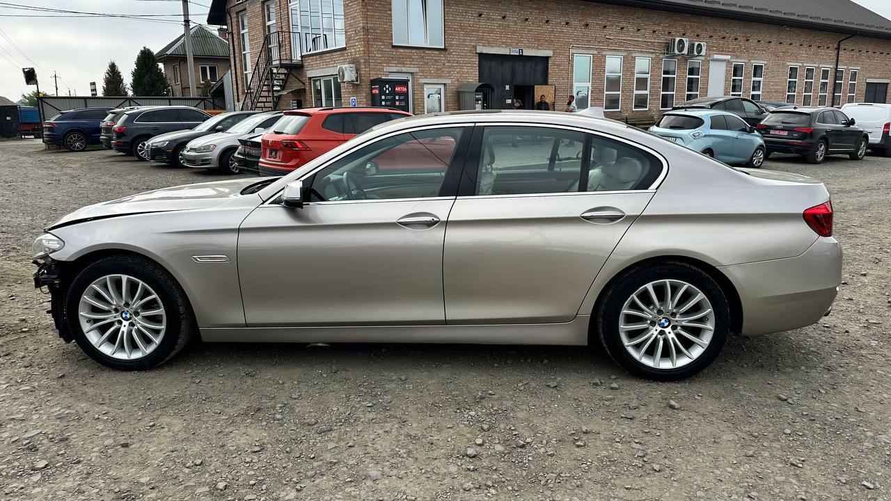 BMW 528 XI 2014