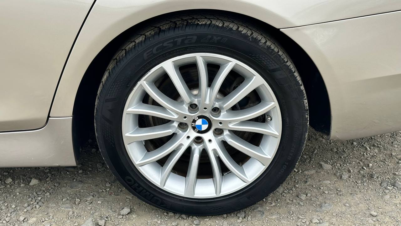BMW 528 XI 2014