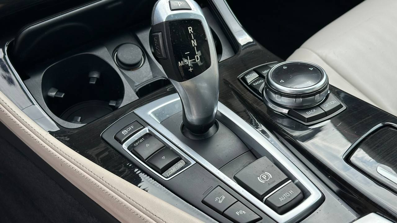 BMW 528 XI 2014