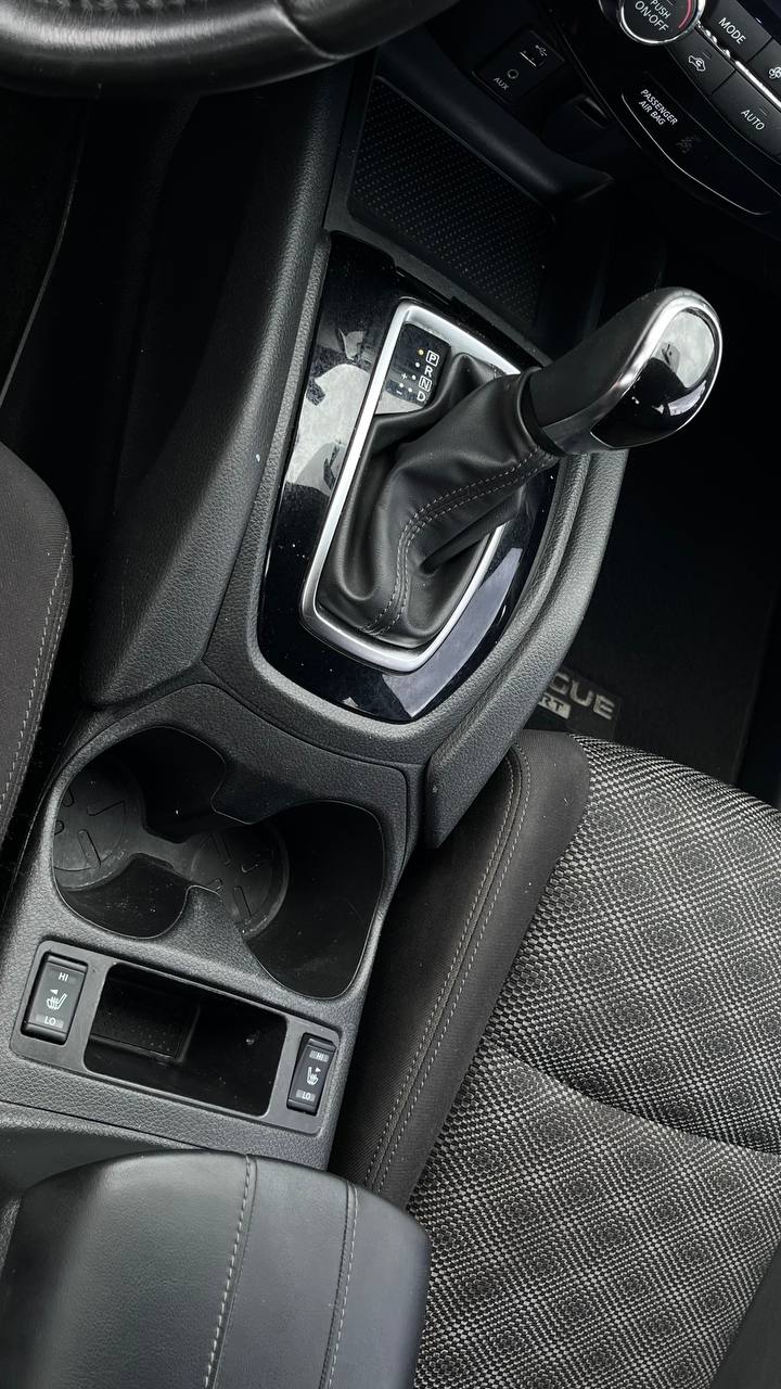 NISSAN ROGUE SPORT SV 2017