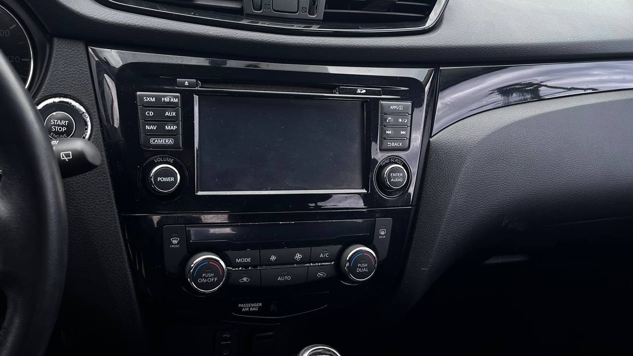 NISSAN ROGUE SPORT SV 2017