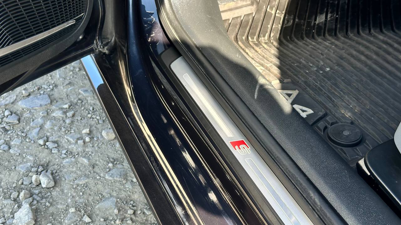 AUDI A4 ULTRA PREMIUM PLUS 2017