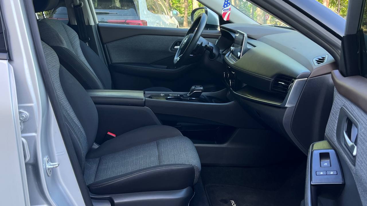 NISSAN ROGUE SV 2021