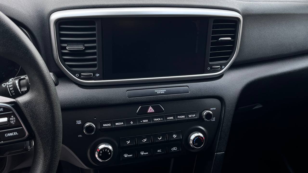 KIA SPORTAGE LX 2020