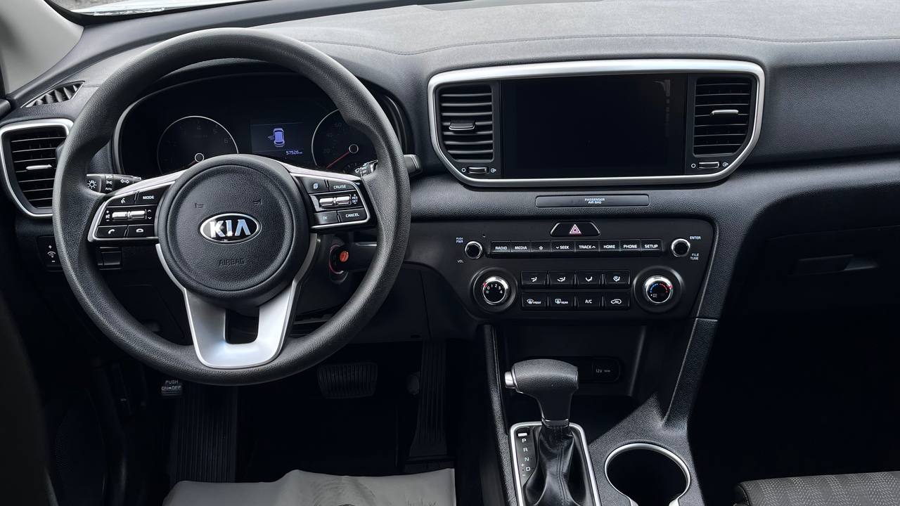 KIA SPORTAGE LX 2020