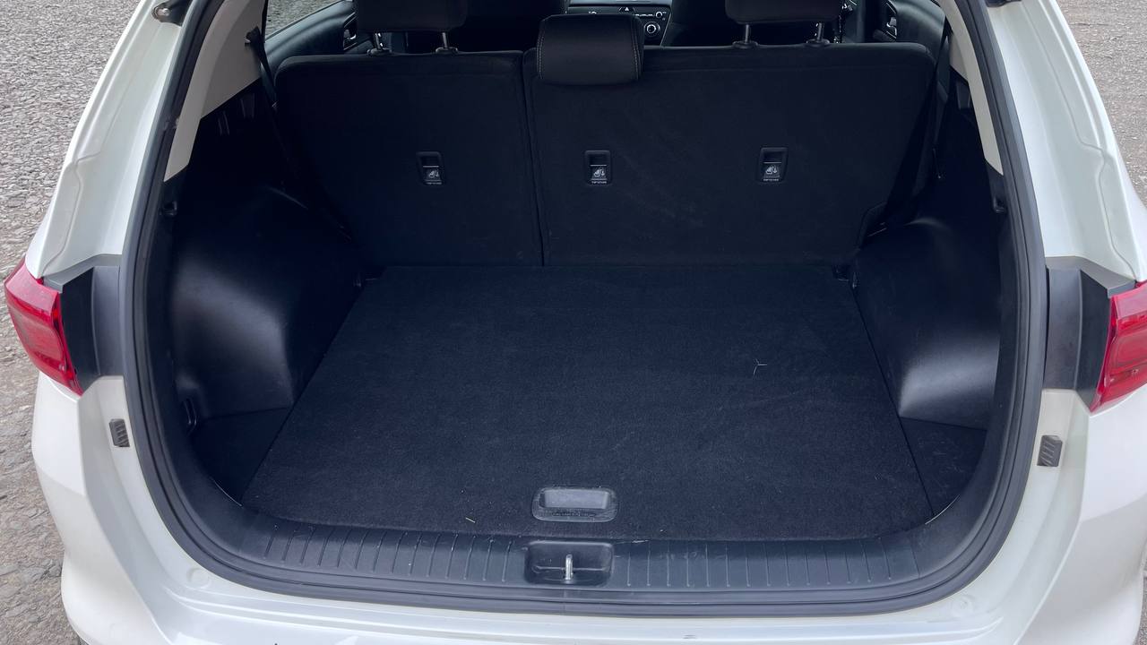 KIA SPORTAGE LX 2020