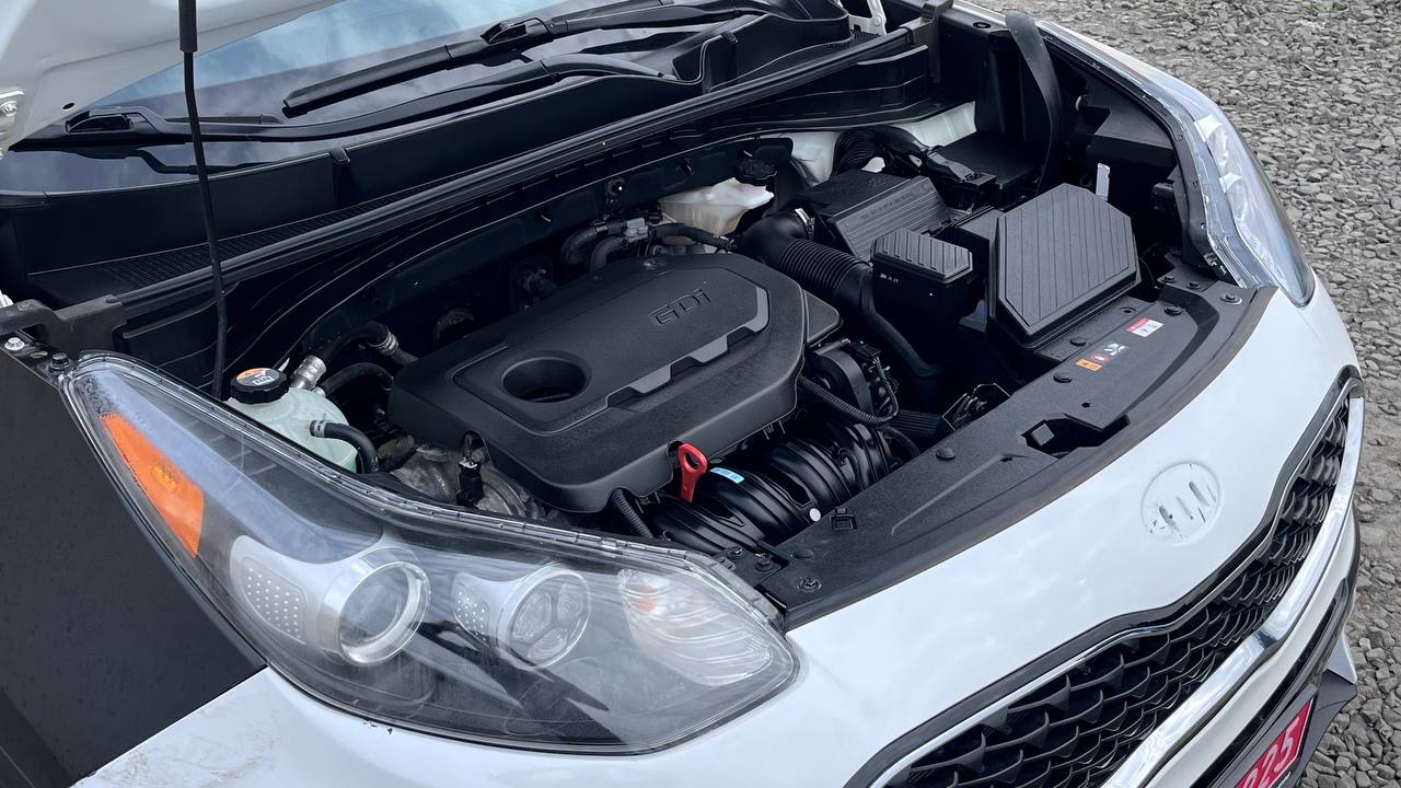 KIA SPORTAGE LX 2020
