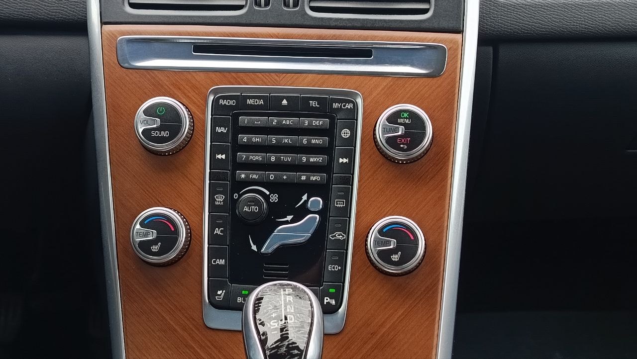 VOLVO XC60 T5 DRIVE-E PREMIER 2015