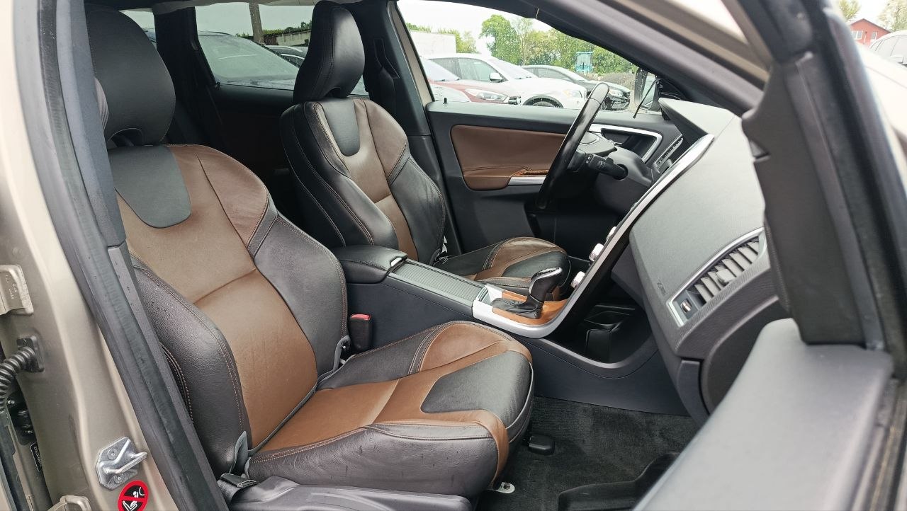 VOLVO XC60 T5 DRIVE-E PREMIER 2015