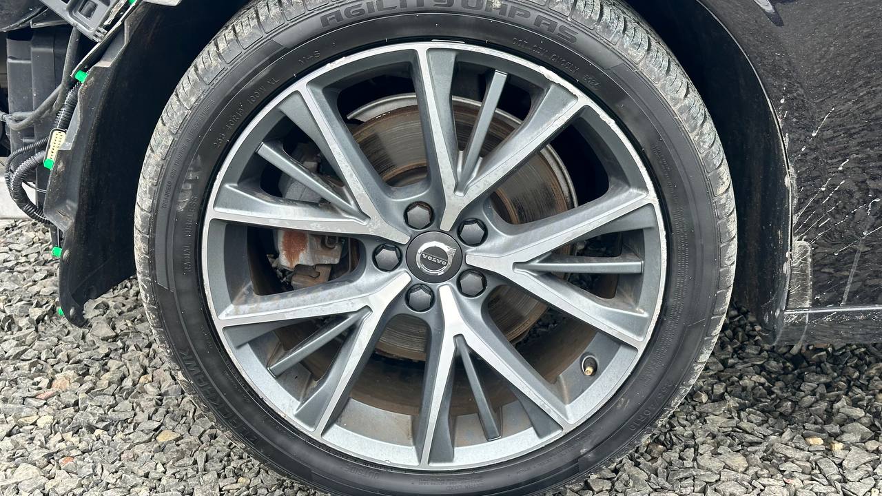 VOLVO S90 T5 MOMENTUM 2016