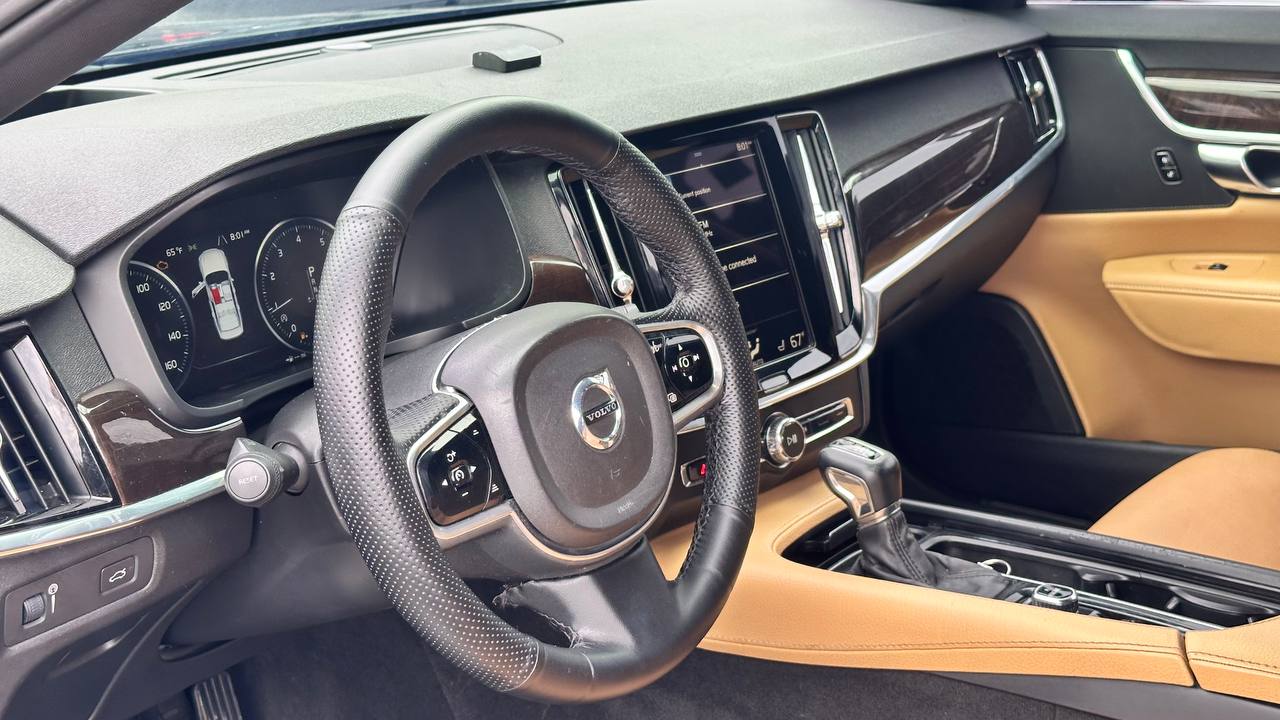 VOLVO S90 T5 MOMENTUM 2016