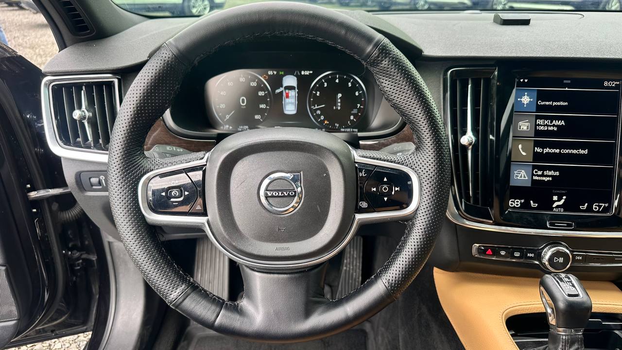 VOLVO S90 T5 MOMENTUM 2016
