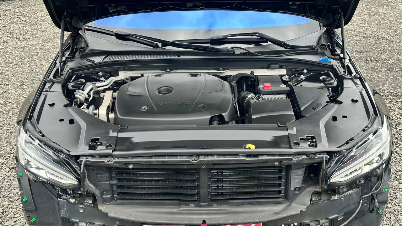VOLVO S90 T5 MOMENTUM 2016