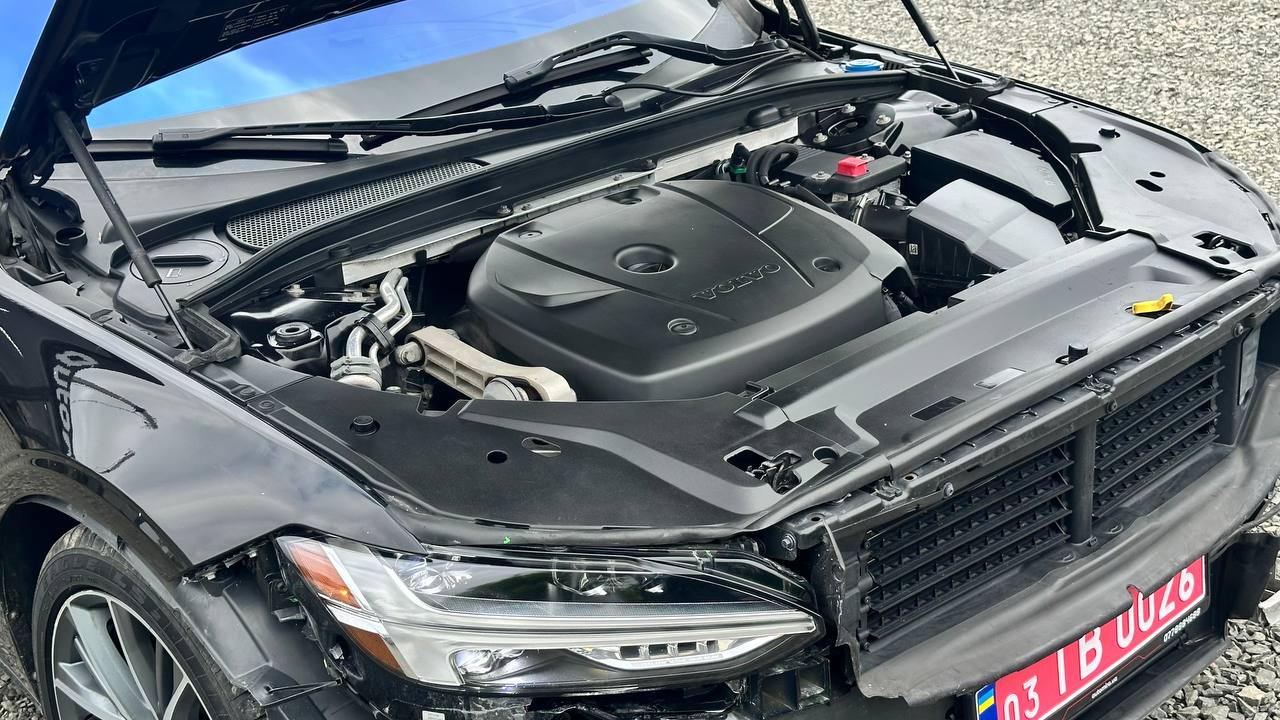VOLVO S90 T5 MOMENTUM 2016