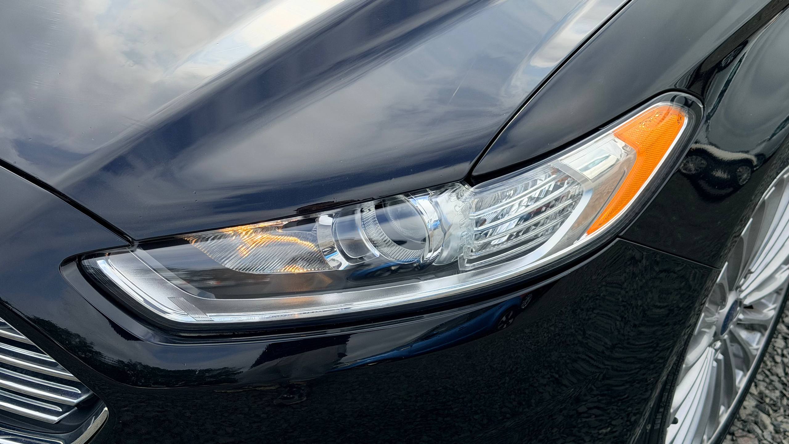 FORD FUSION TITANIUM 2015