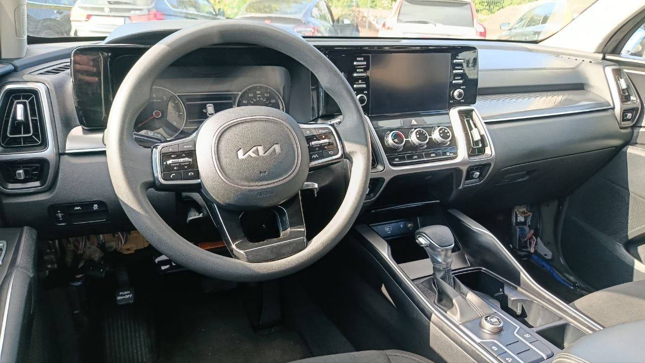 KIA SORENTO LX 2023