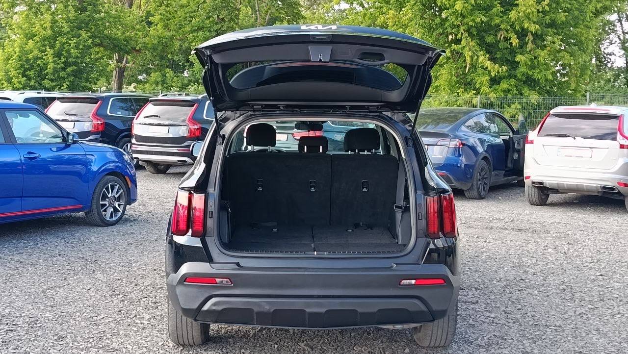 KIA SORENTO LX 2023