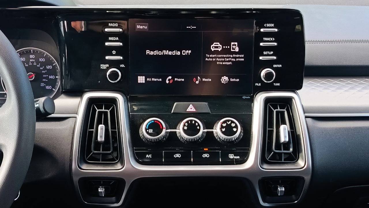 KIA SORENTO LX 2023