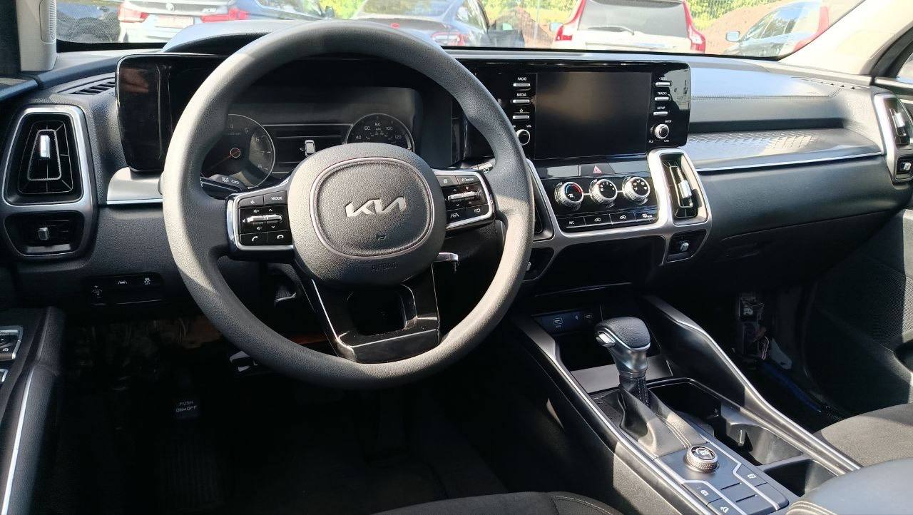 KIA SORENTO LX 2023