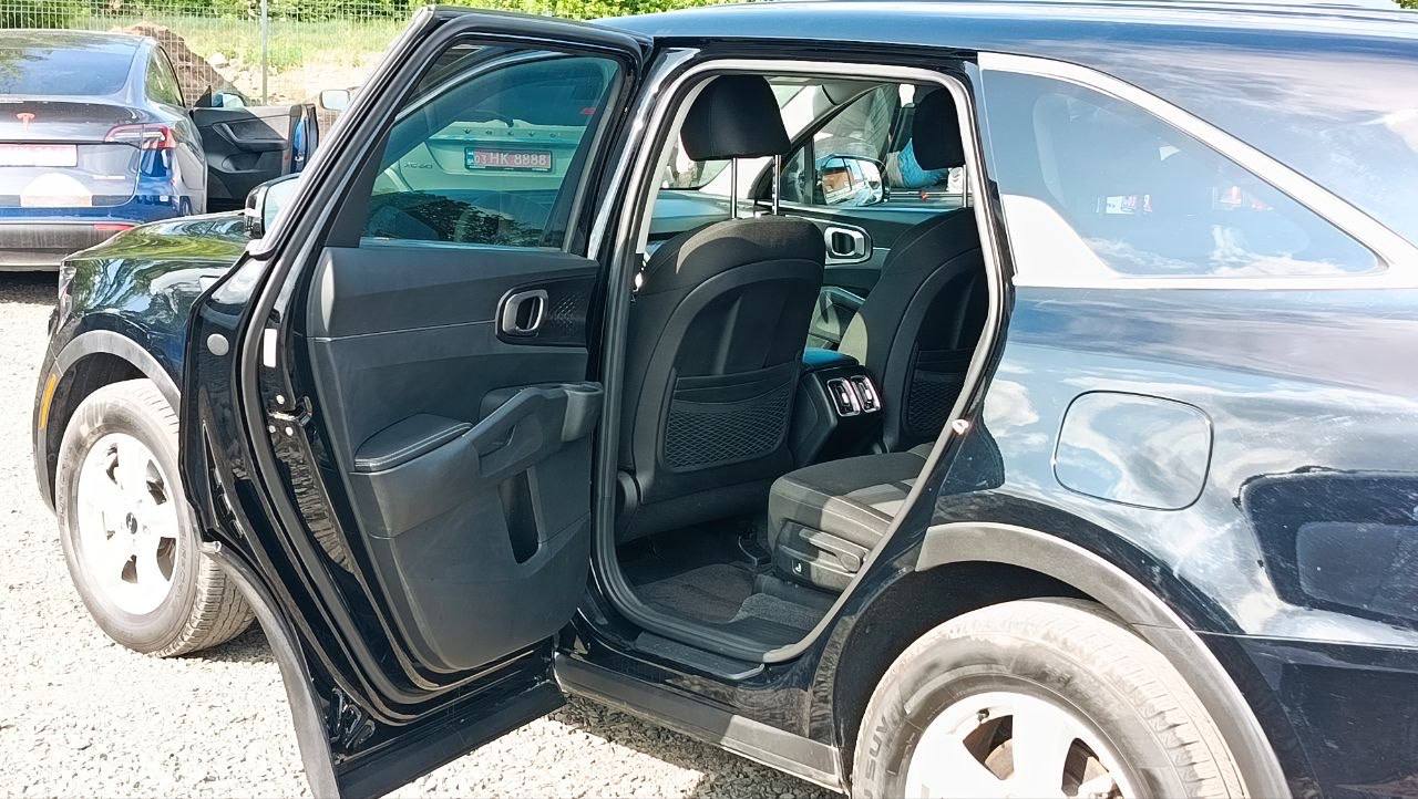 KIA SORENTO LX 2023