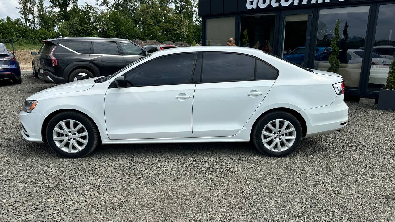 VOLKSWAGEN JETTA SE 2014