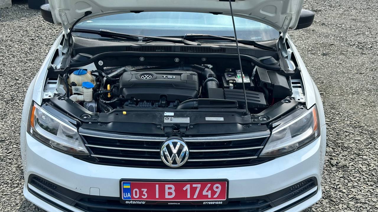 VOLKSWAGEN JETTA SE 2014