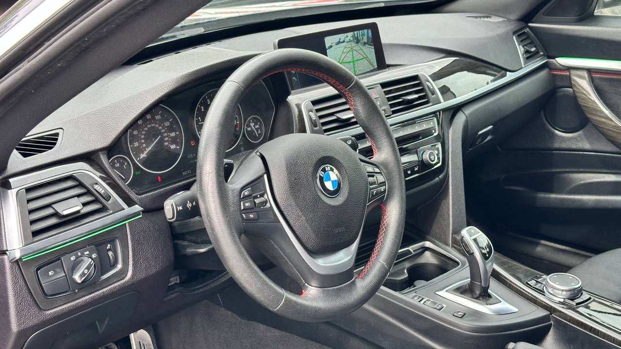 BMW 330 XIGT 2016
