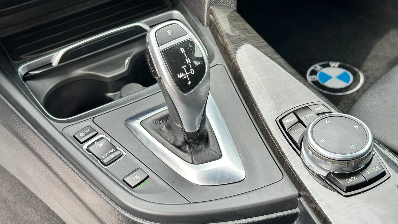 BMW 330 XIGT 2016