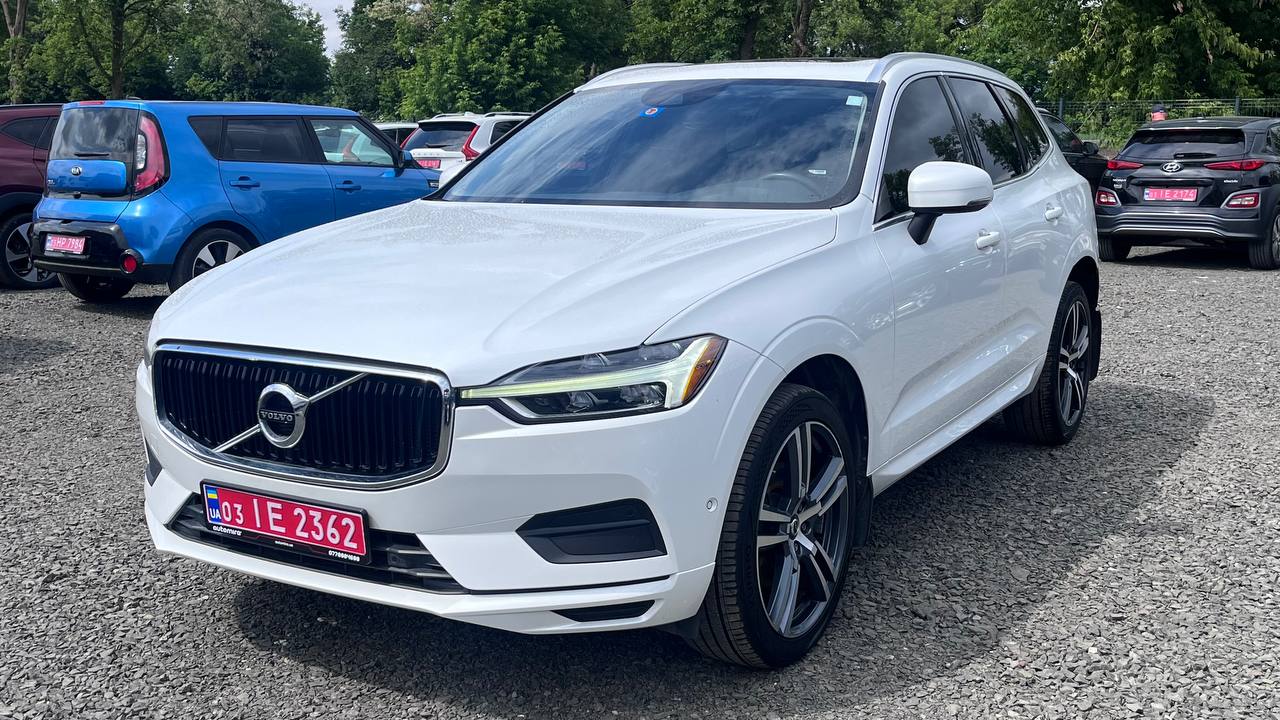 VOLVO XC60 T5 MOMENTUM 2017