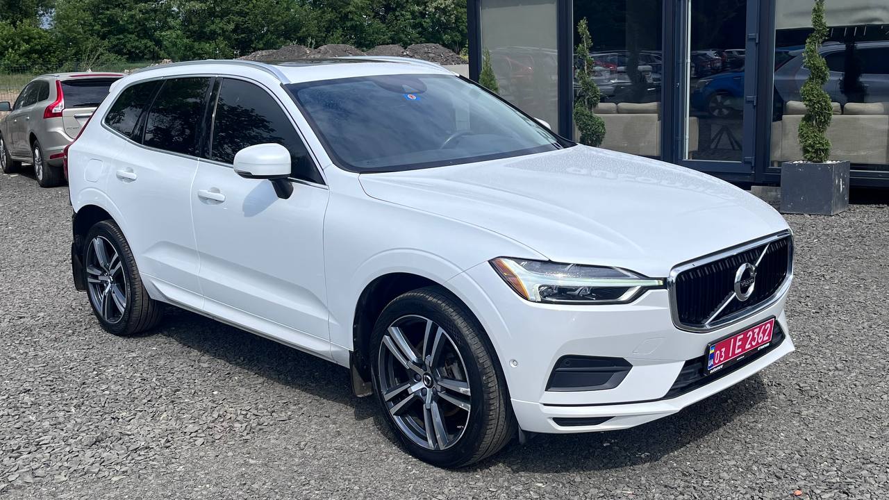 VOLVO XC60 T5 MOMENTUM 2017