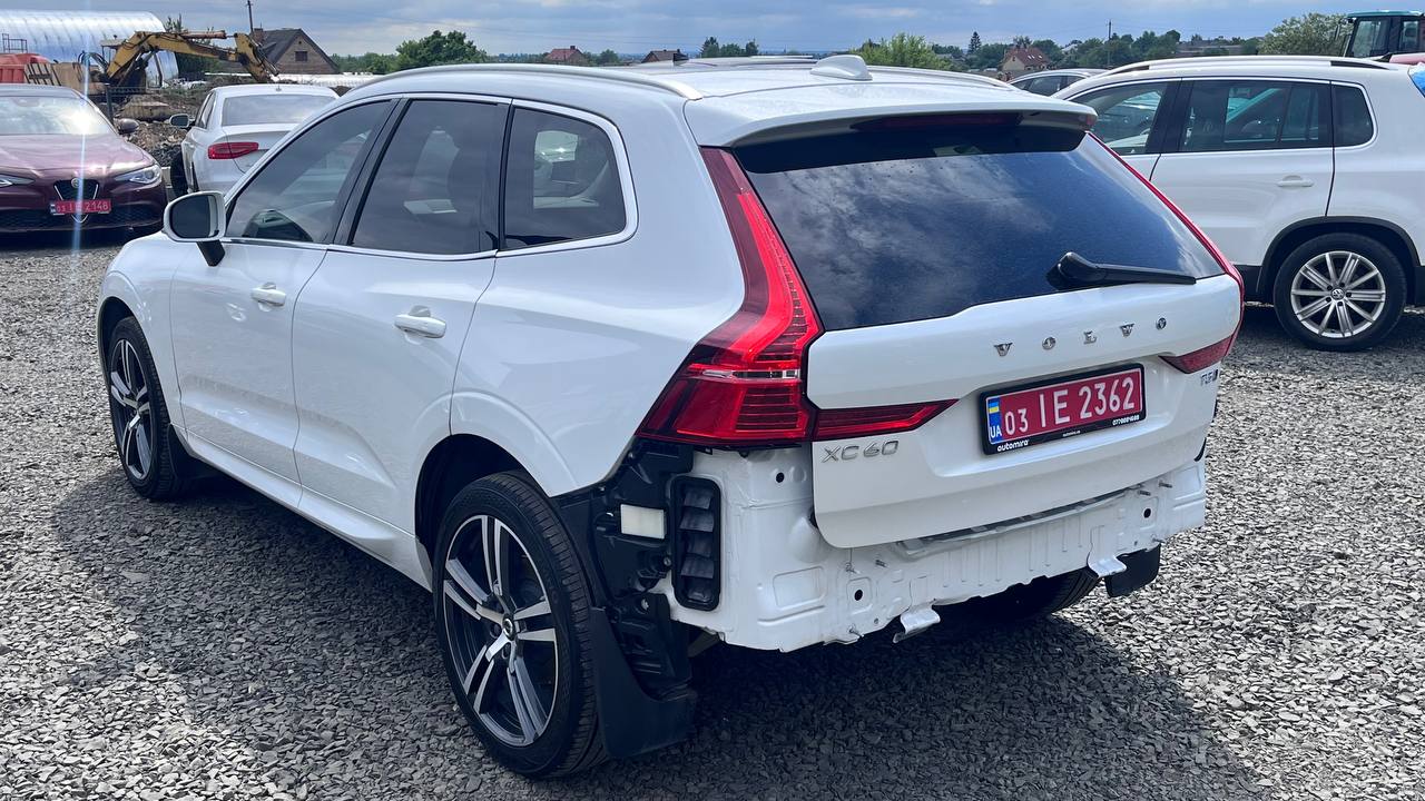 VOLVO XC60 T5 MOMENTUM 2017