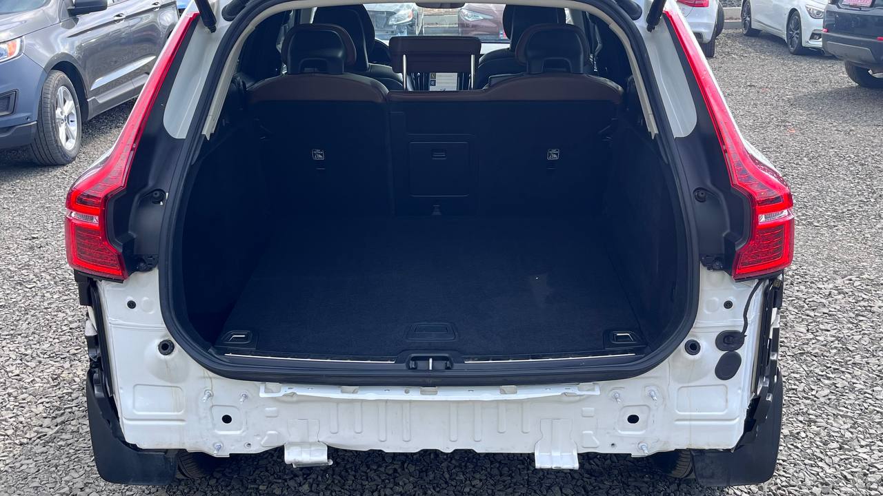 VOLVO XC60 T5 MOMENTUM 2017