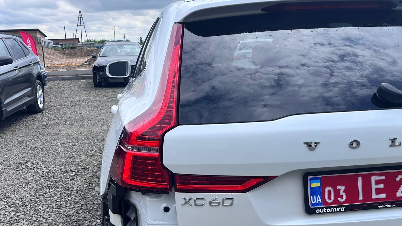 VOLVO XC60 T5 MOMENTUM 2017