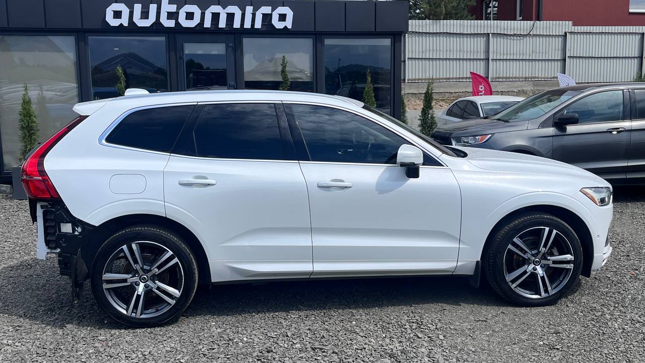 VOLVO XC60 T5 MOMENTUM 2017
