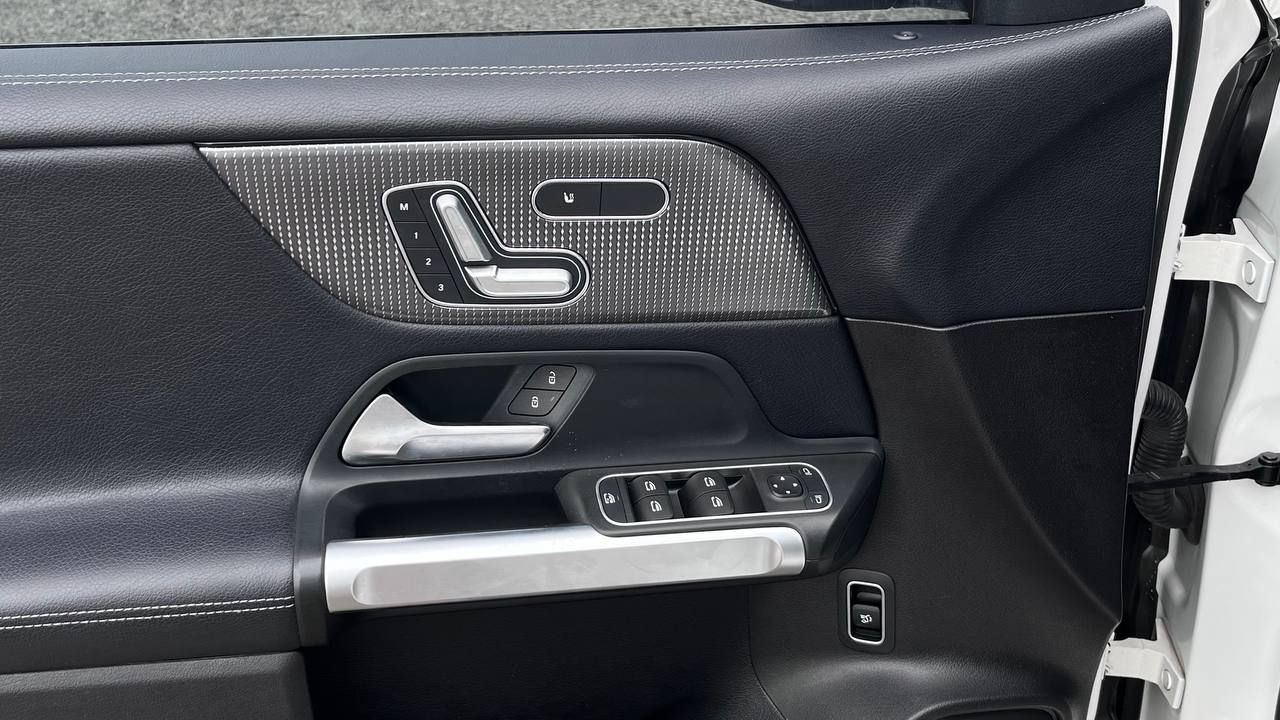 MERCEDES-BENZ GLB 250 2020