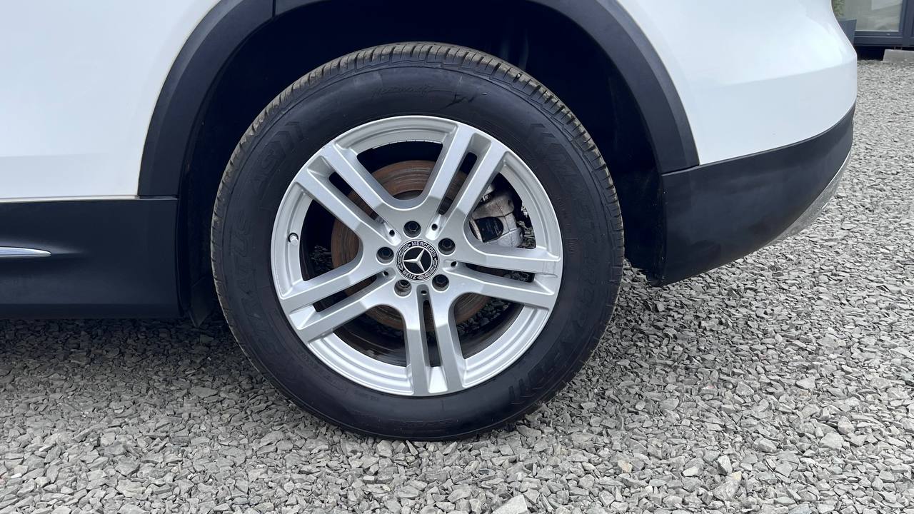 MERCEDES-BENZ GLB 250 2020