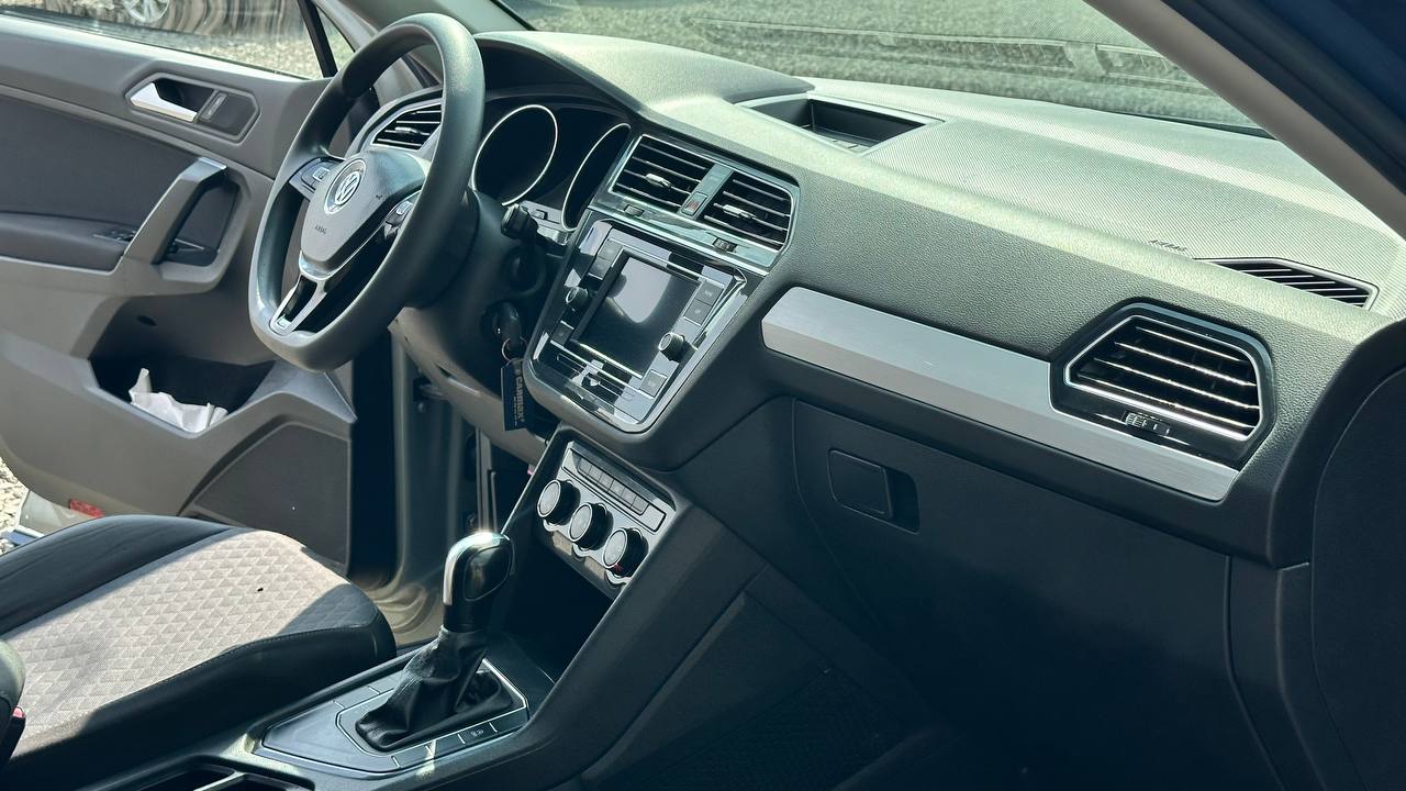VOLKSWAGEN TIGUAN S 2018