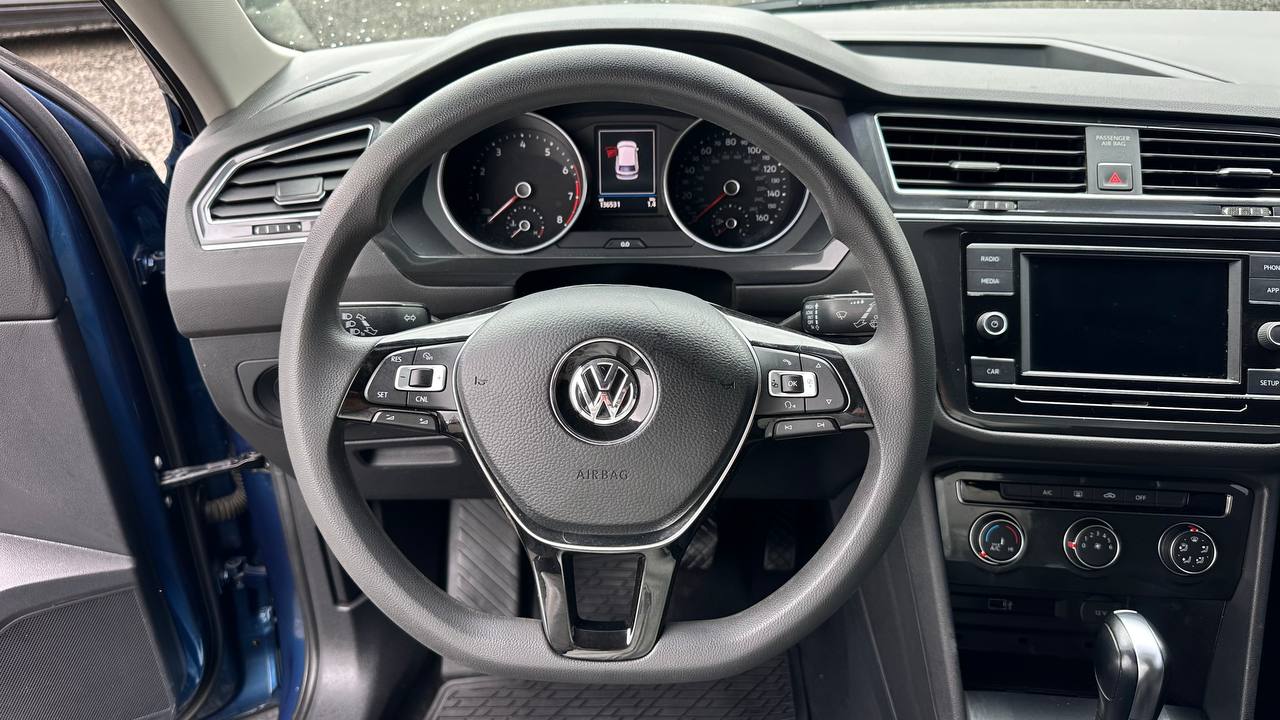 VOLKSWAGEN TIGUAN S 2017