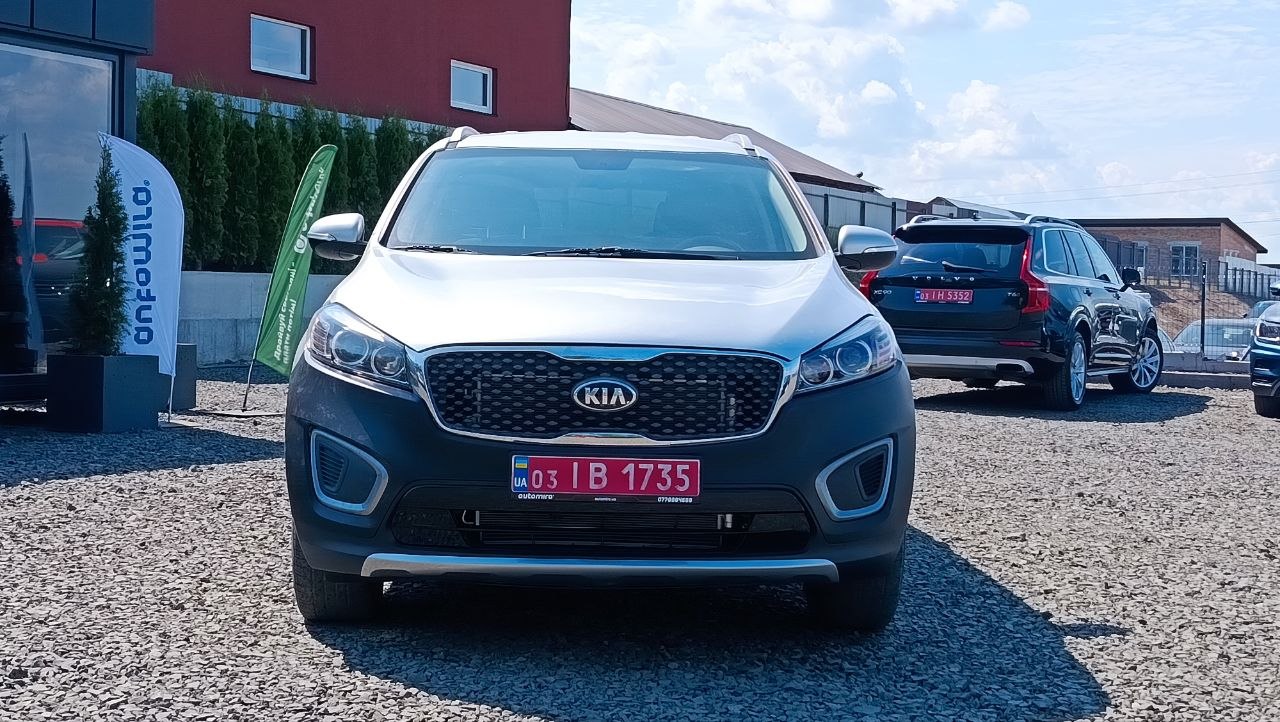 KIA SORENTO LX 2015